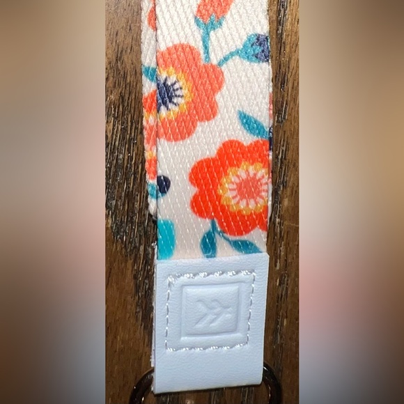 Thread Wallets Floral Patterned Neck Lanyard - NWT - Picture 7 of 8